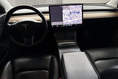 Tesla 2021 bilde 9