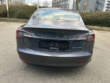 Tesla 2021 bilde 17