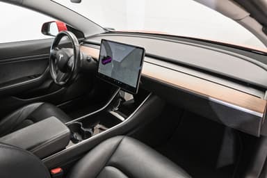 Tesla 2019 bilde 6