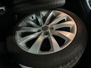 Tesla 2019 bilde 44