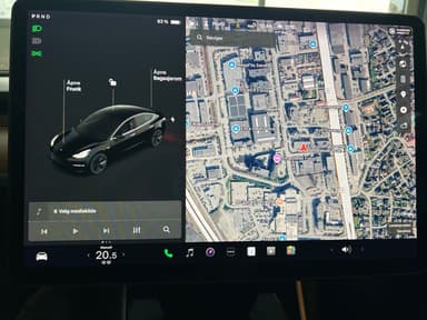 Tesla 2019 bilde 36