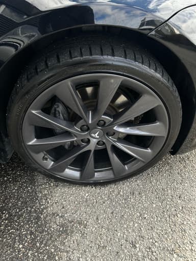 Tesla 2018 bilde 35