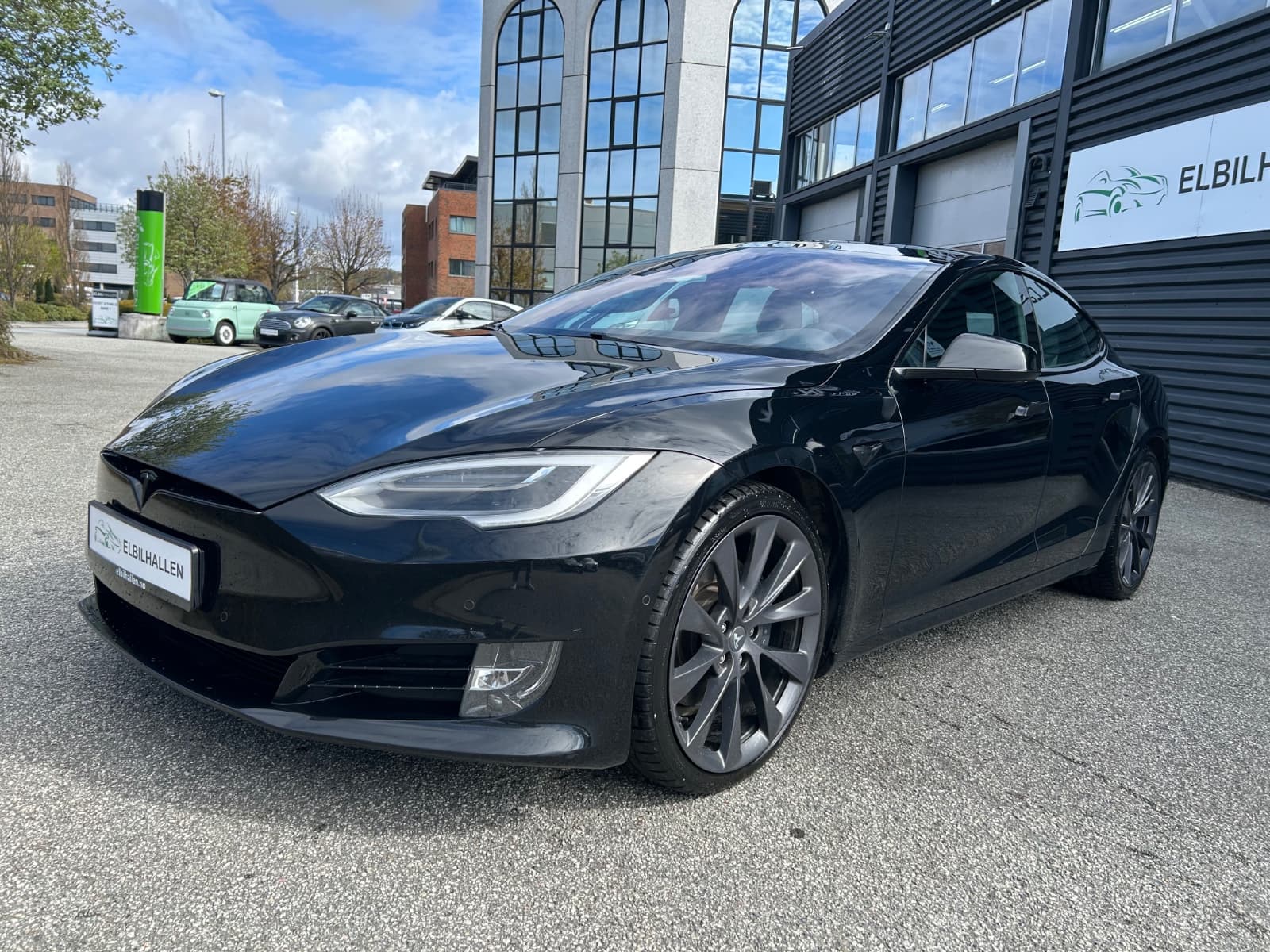 Tesla 2018 0 - Elbilhallen