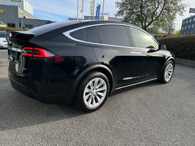 Tesla 2018 bilde 2
