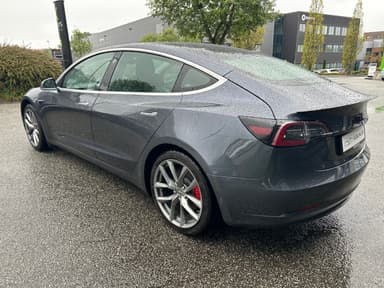 Tesla 2019 bilde 4