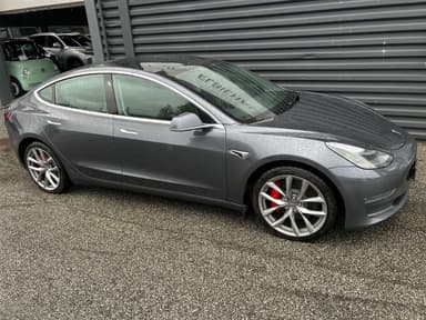 Tesla 2019 bilde 27