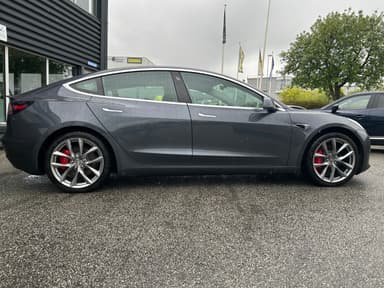 Tesla 2019 bilde 6