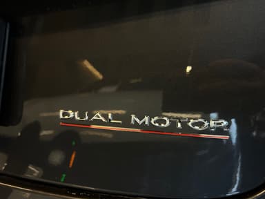 Tesla 2021 bilde 41