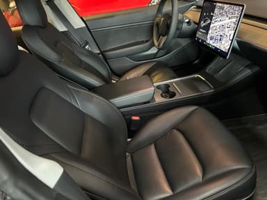 Tesla 2021 bilde 9