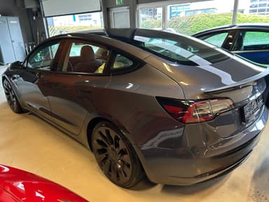 Tesla 2021 bilde 4