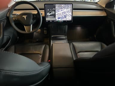 Tesla 2021 bilde 7