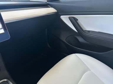 Tesla 2021 bilde 19