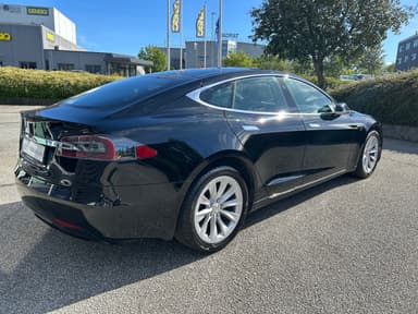 Tesla 2019 bilde 2
