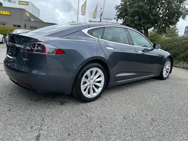 Tesla 2017 bilde 2