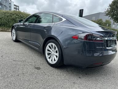 Tesla 2017 bilde 4