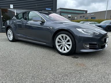 Tesla 2017 bilde 3