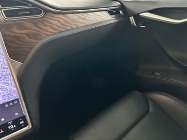 Tesla 2017 bilde 16