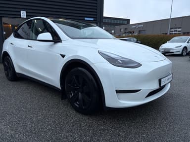 Tesla 2021 bilde 35