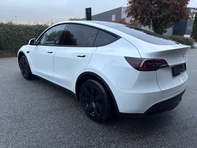 Tesla 2021 bilde 32