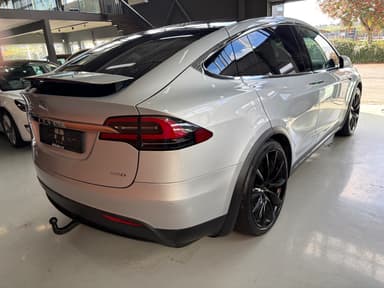 Tesla 2017 bilde 57