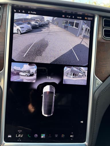 Tesla 2017 bilde 45