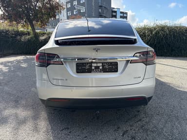 Tesla 2017 bilde 8