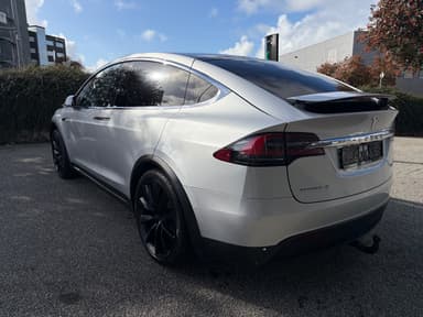 Tesla 2017 bilde 4