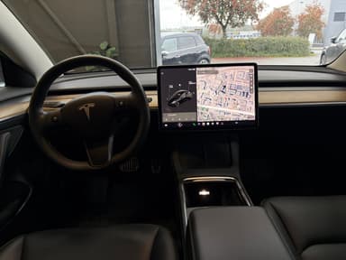 Tesla 2021 bilde 8