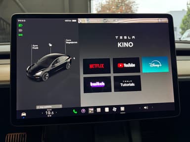 Tesla 2021 bilde 17