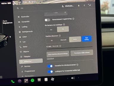 Tesla 2021 bilde 27