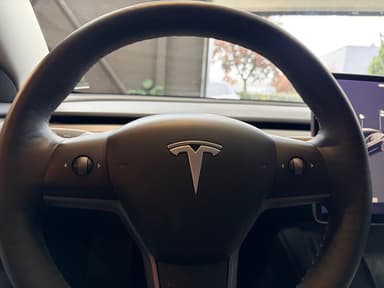 Tesla 2021 bilde 11
