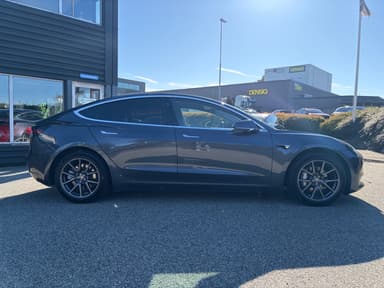 Tesla 2020 bilde 38