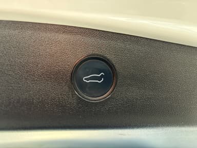 Tesla 2022 bilde 26