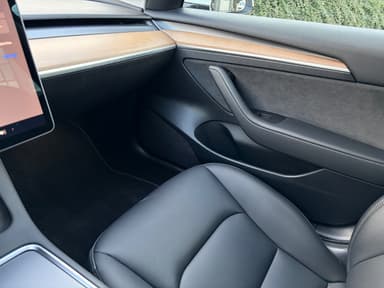 Tesla 2022 bilde 34