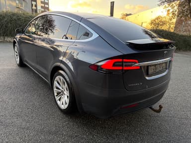 Tesla 2017 bilde 4