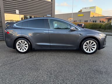 Tesla 2017 bilde 7