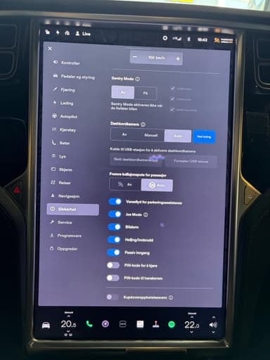 Tesla 2017 bilde 37
