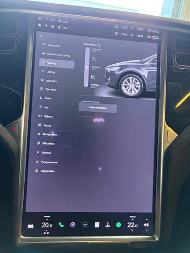 Tesla 2017 bilde 33