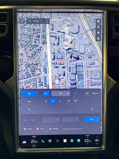 Tesla 2017 bilde 29