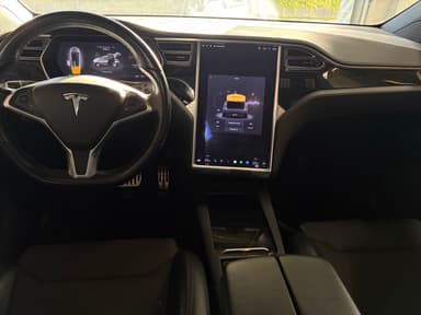 Tesla 2017 bilde 11