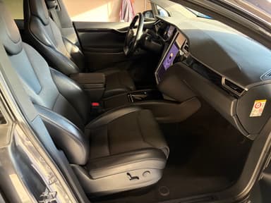 Tesla 2017 bilde 16