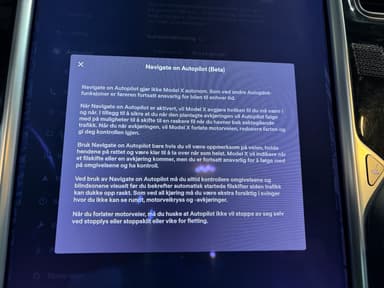 Tesla 2017 bilde 35