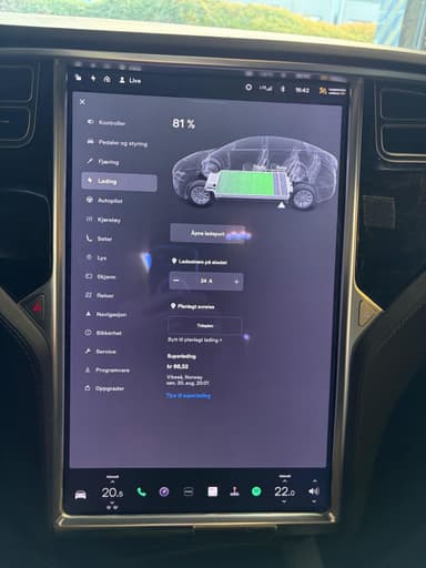 Tesla 2017 bilde 34
