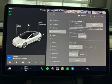Tesla 2021 bilde 35
