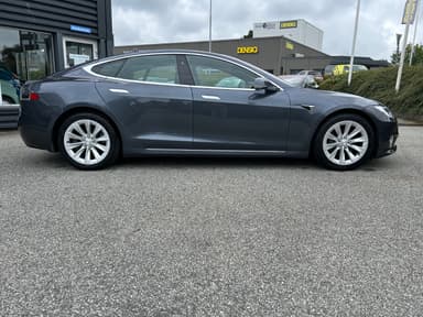 Tesla 2017 bilde 5