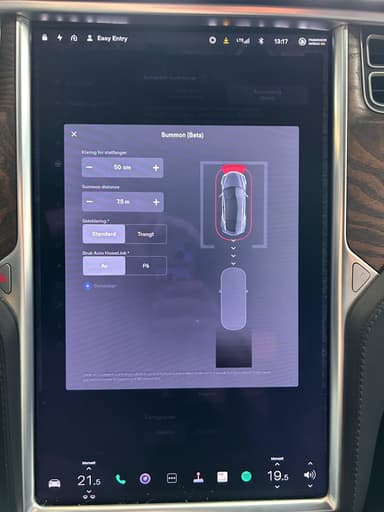 Tesla 2017 bilde 34